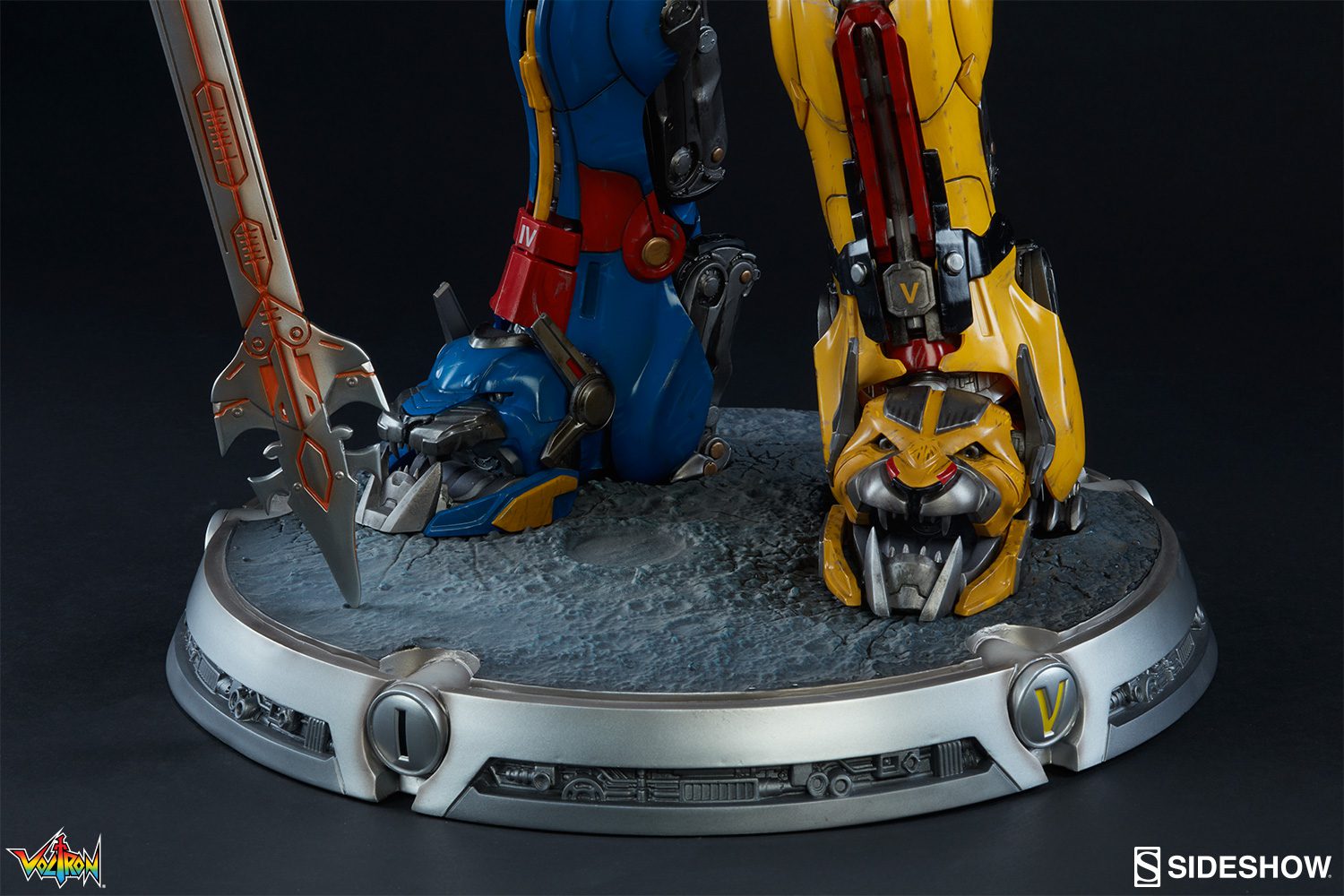 Voltron Maquette Statue - Image 8