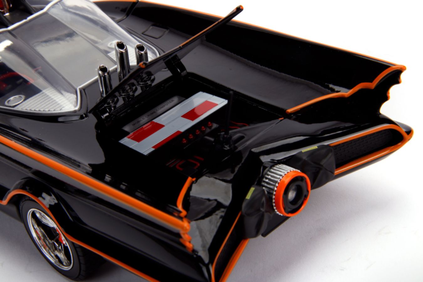 Batman (TV) - Batmobile 1:18 with Batman & Robin Figures - Image 6