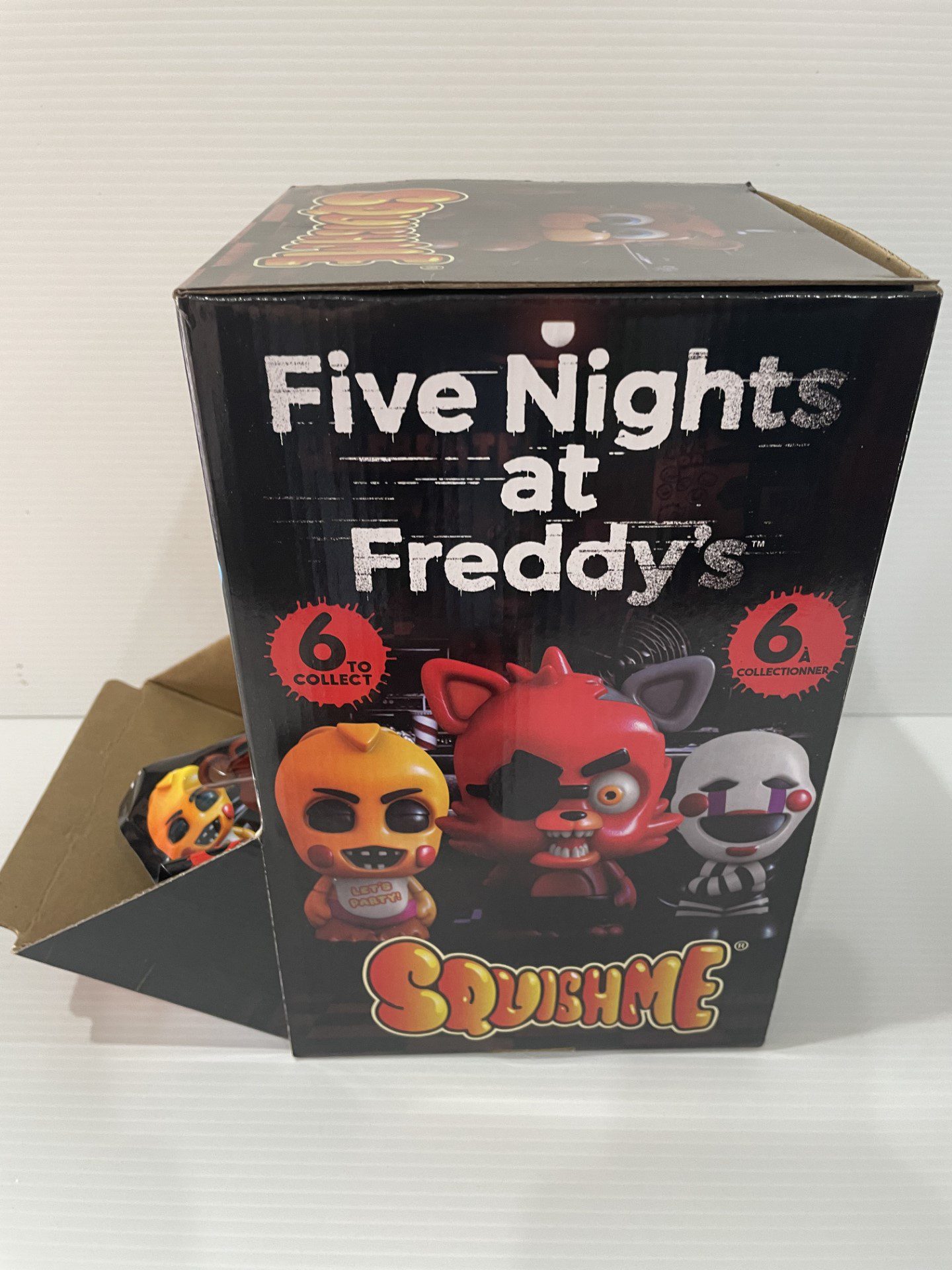 FIVE NIGHTS AT FREDDY'S 2.5 inch Squishmee Assortment - Image 3