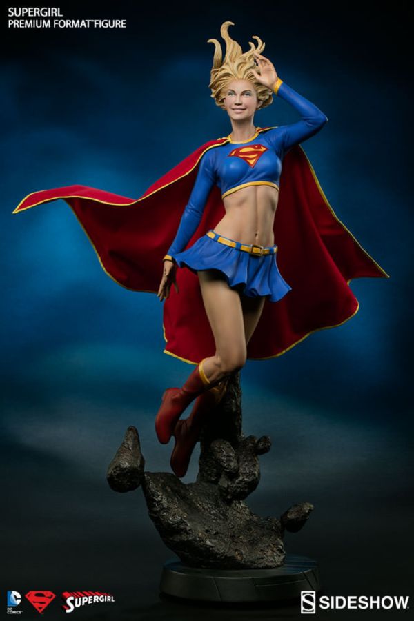 DC Comics - Supergirl Premium Format 1:4 Scale Statue - Image 3