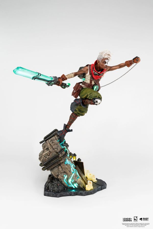 League of Legends - Ekko 1:4 Scale Statue - Image 4