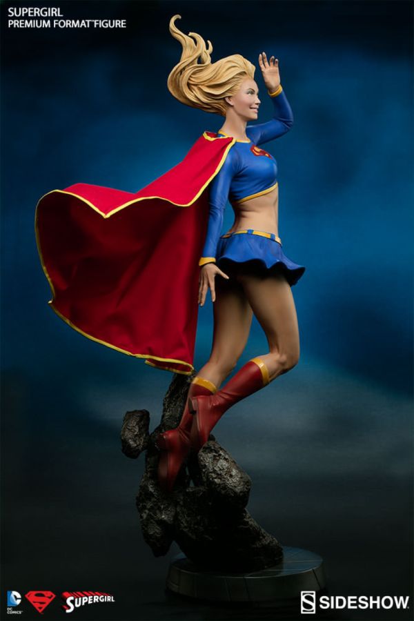 DC Comics - Supergirl Premium Format 1:4 Scale Statue - Image 6