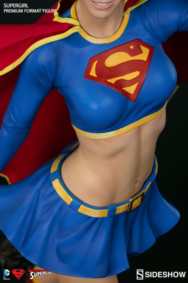 DC Comics - Supergirl Premium Format 1:4 Scale Statue - Image 9