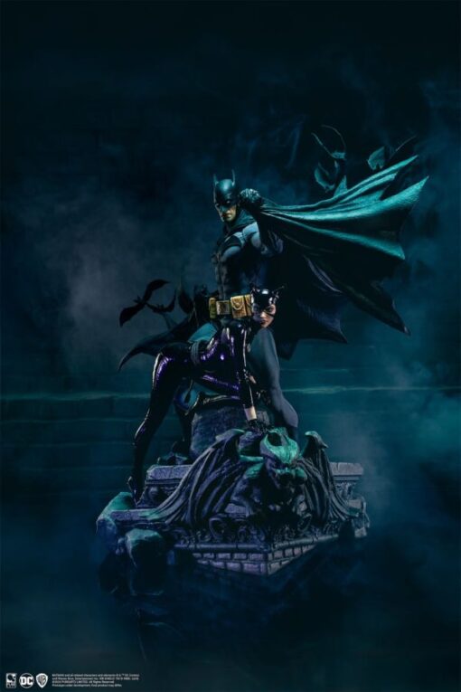 Batman - Batman & Catwoman Reunion 1:4 Scale Statue - Image 4