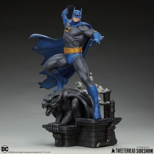 Batman - Batman (Retro Edition) 1:4 Scale Maquette - Image 8